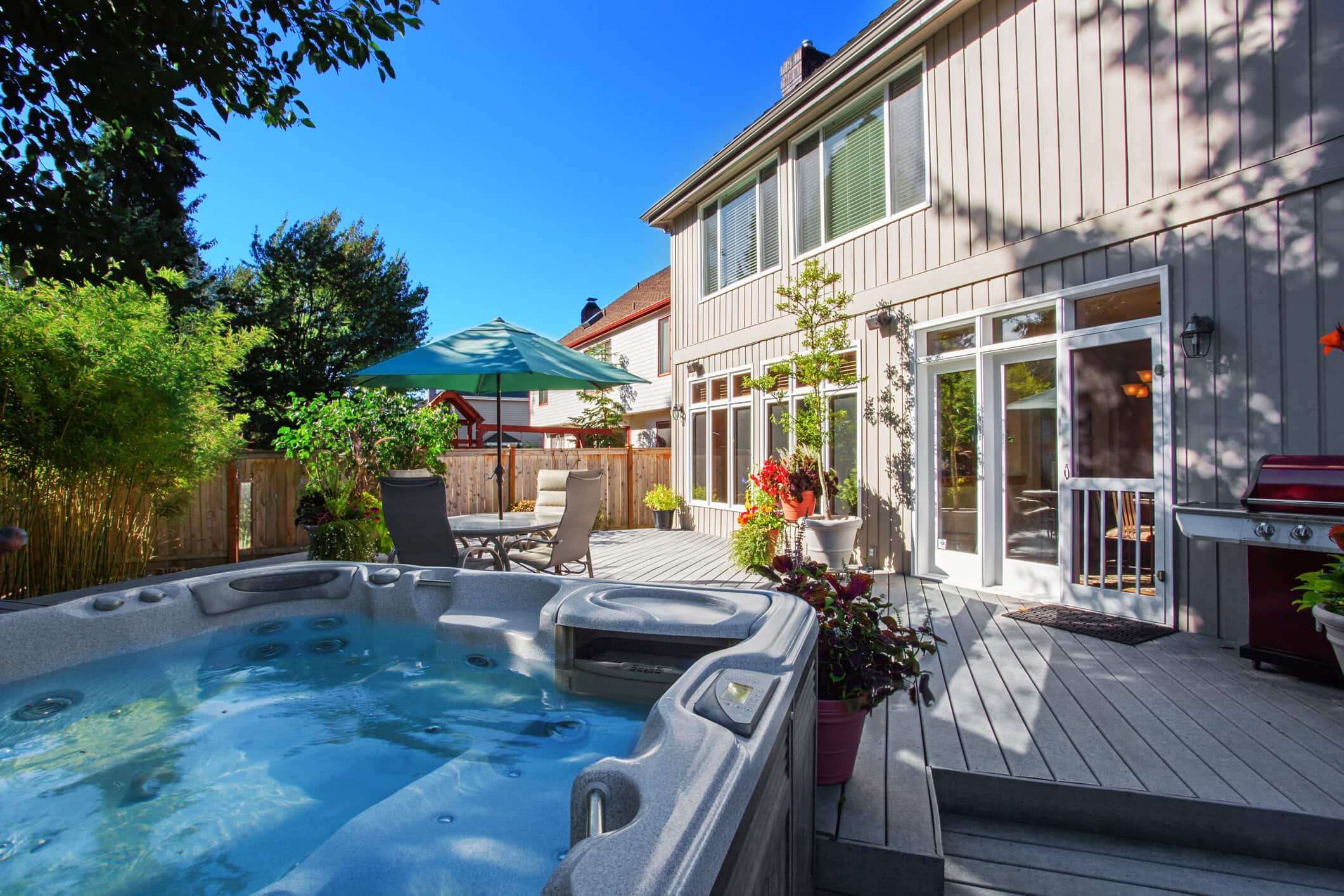 Transform Your Backyard: Top 5 Benefits of Owning a Hot Tub